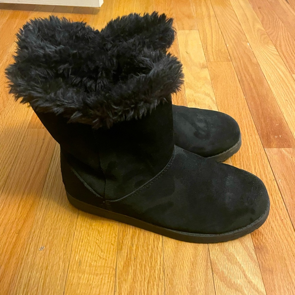 brand new fluffy boots!